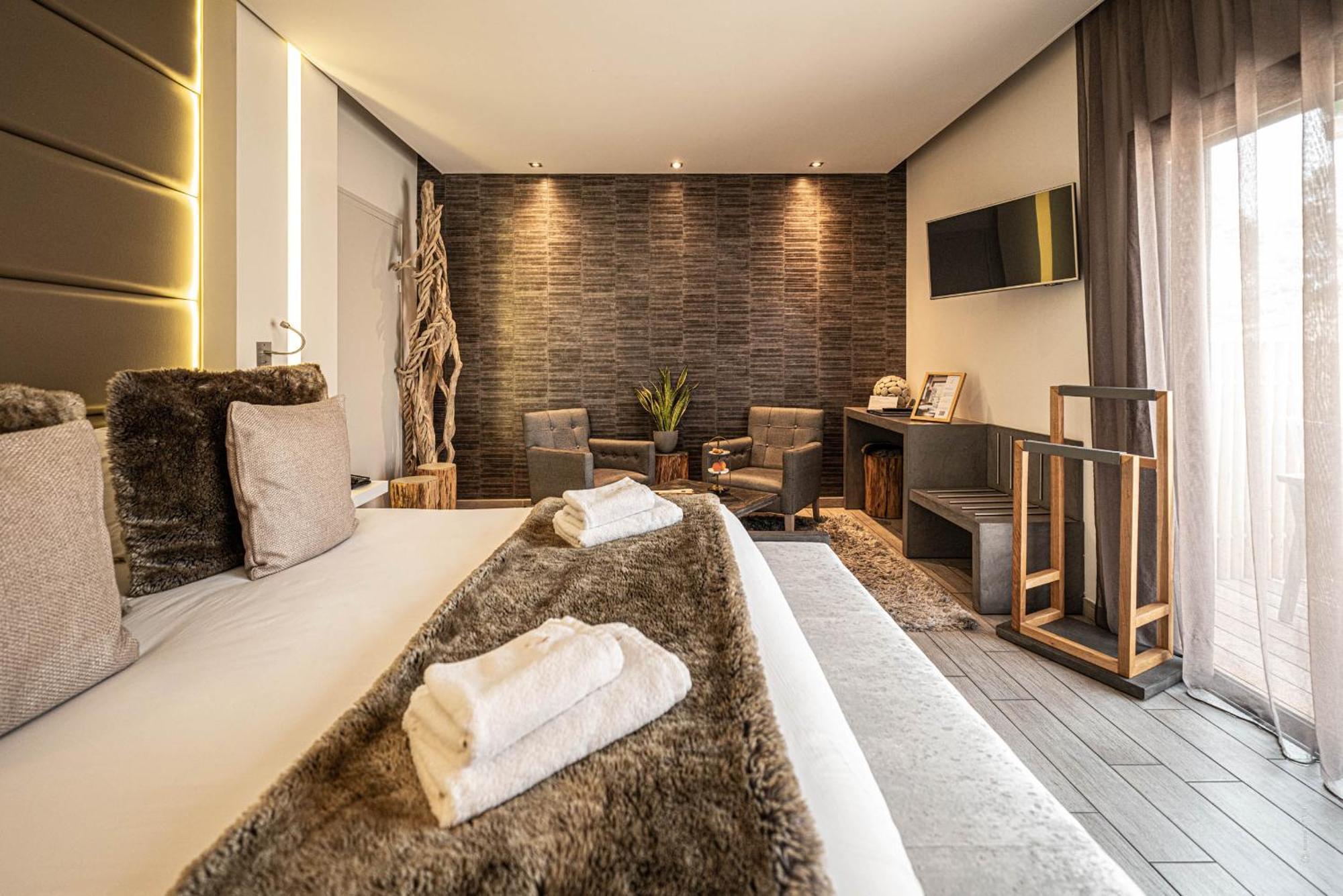 Hotel Le Parc - La Table De Franck Putelat Carcassonne Eksteriør billede